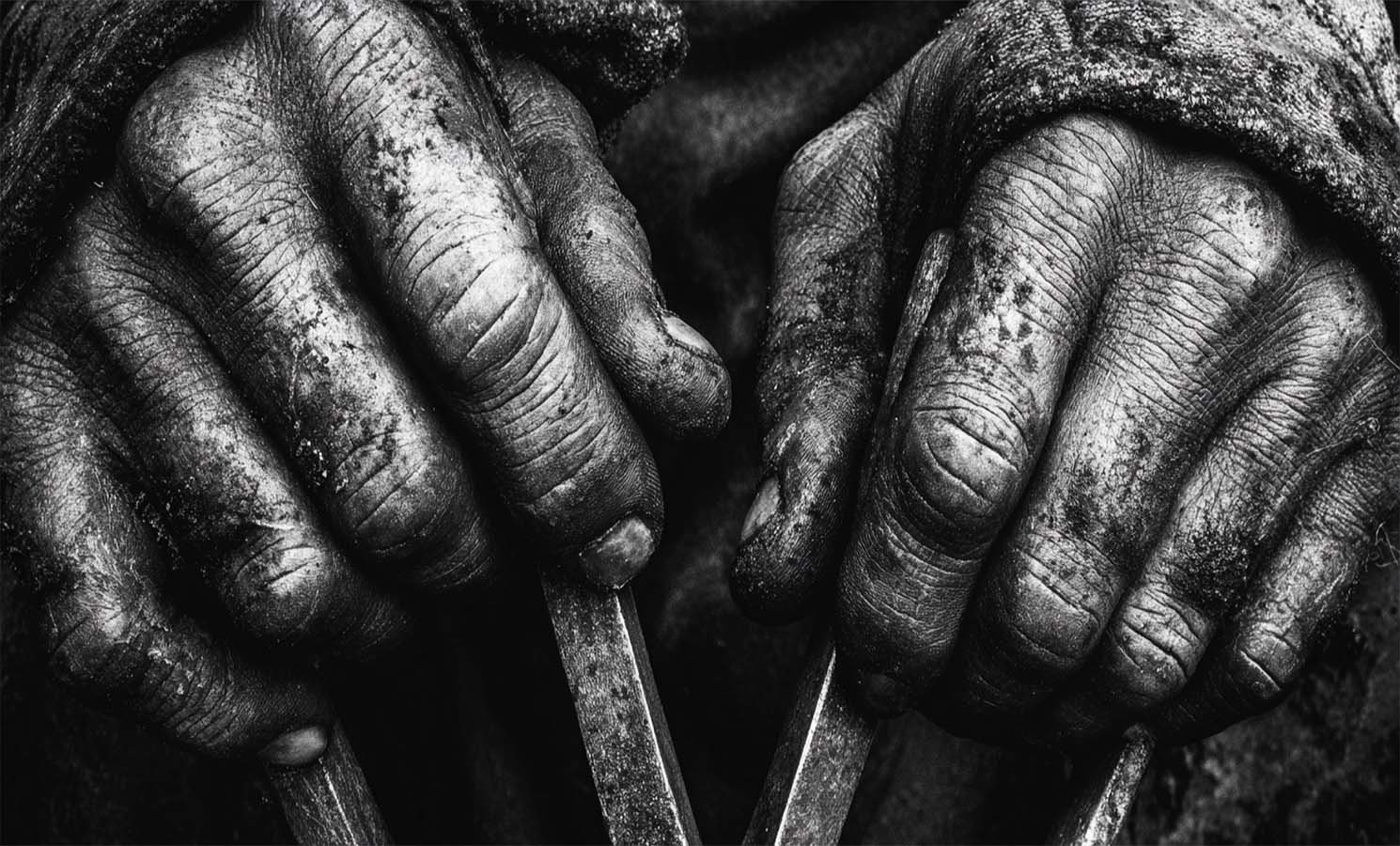 “muñequera deportiva gimnasio”, “muñequera ortopédica túnel carpiano”, “soporte para muñeca durante el ejercicio”